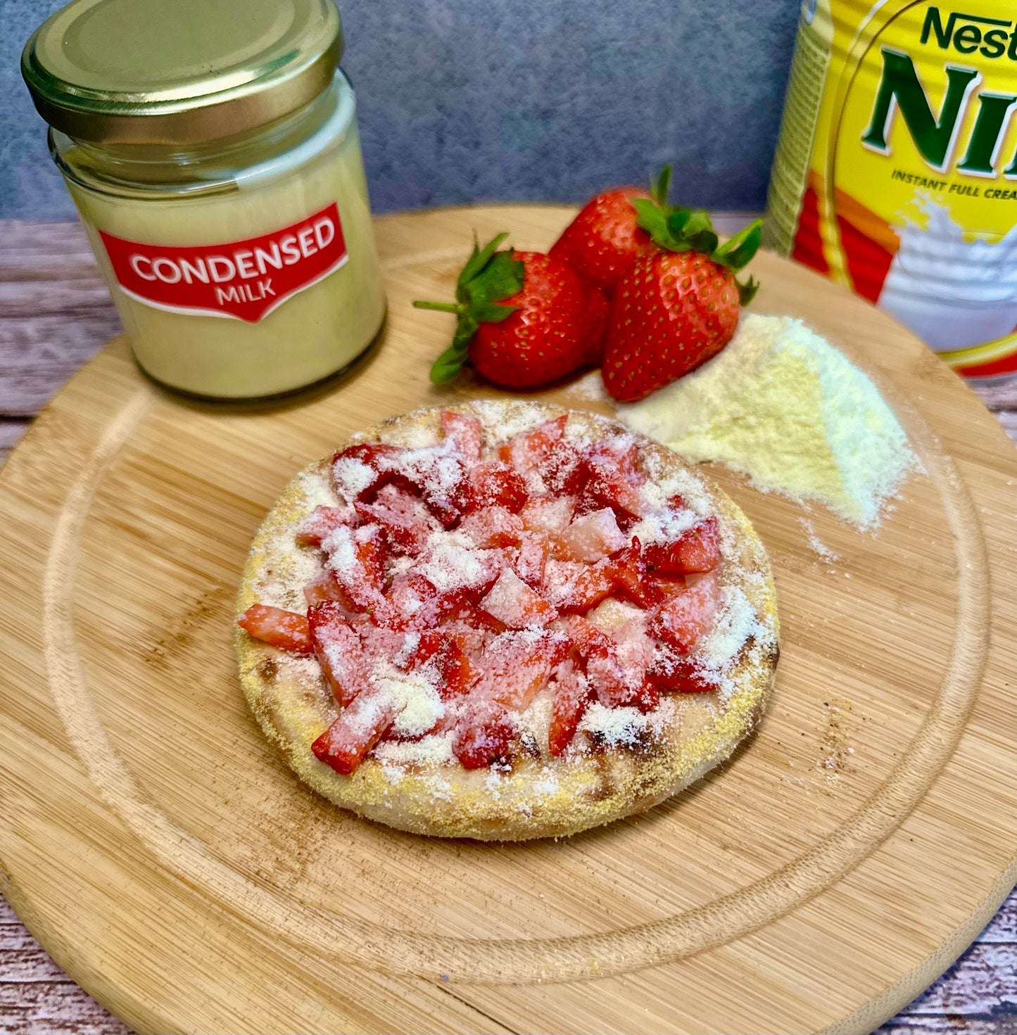 NINHO COM MORANGO